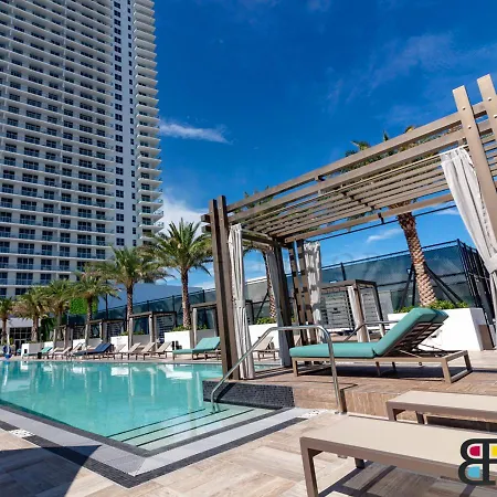 Hyde Beach House Apartments